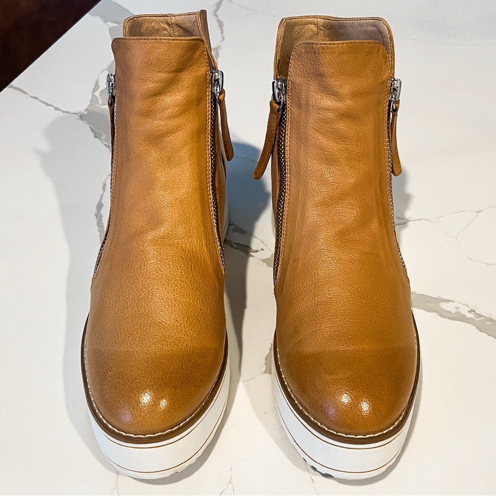Anthropologie Silent D Nene Tan White Leather Ankle Wedge Boot EU 38 US 7 7.5 - Picture 5 of 16